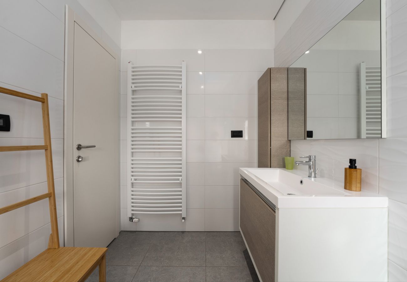 Villa in Varvari - Villa Anni for 10 people in Porec with heated pool, sea view & kids room and playground
