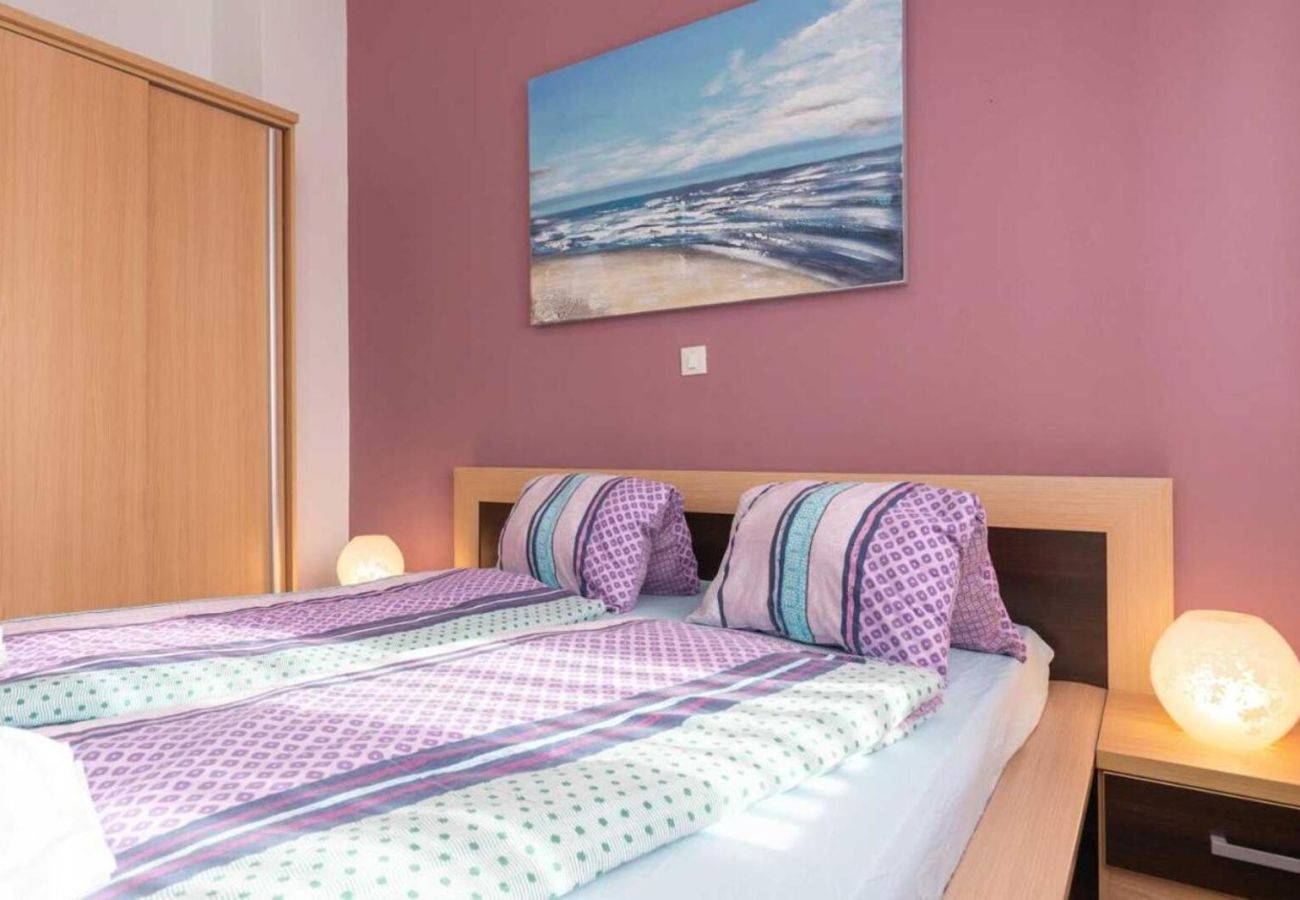 Villa in Porec - Villa Mia & Iva for 6+2 people near Poreč with private pool & kids playground - pet friendly