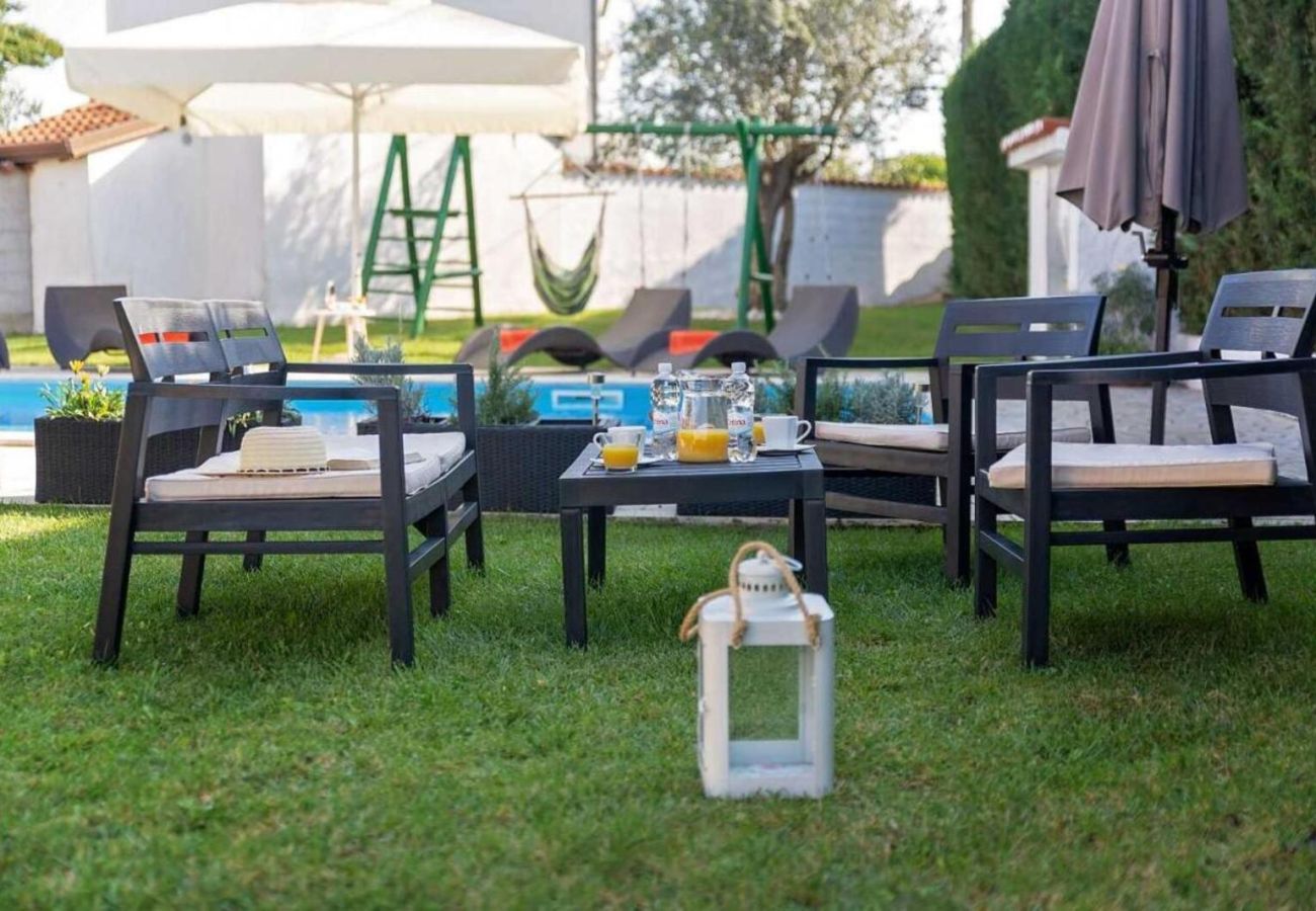 Villa in Porec - Villa Mia & Iva for 6+2 people near Poreč with private pool & kids playground - pet friendly