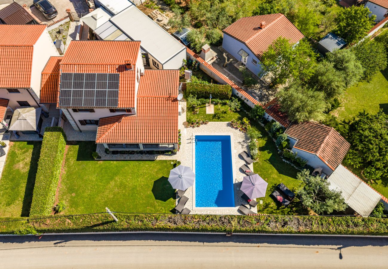 Villa in Porec - Villa Mia & Iva for 6+2 people near Poreč with private pool & kids playground - pet friendly