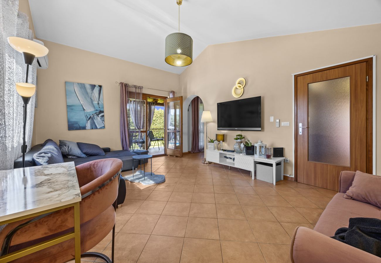 Villa in Porec - Villa Mia & Iva for 6+2 people near Poreč with private pool & kids playground - pet friendly