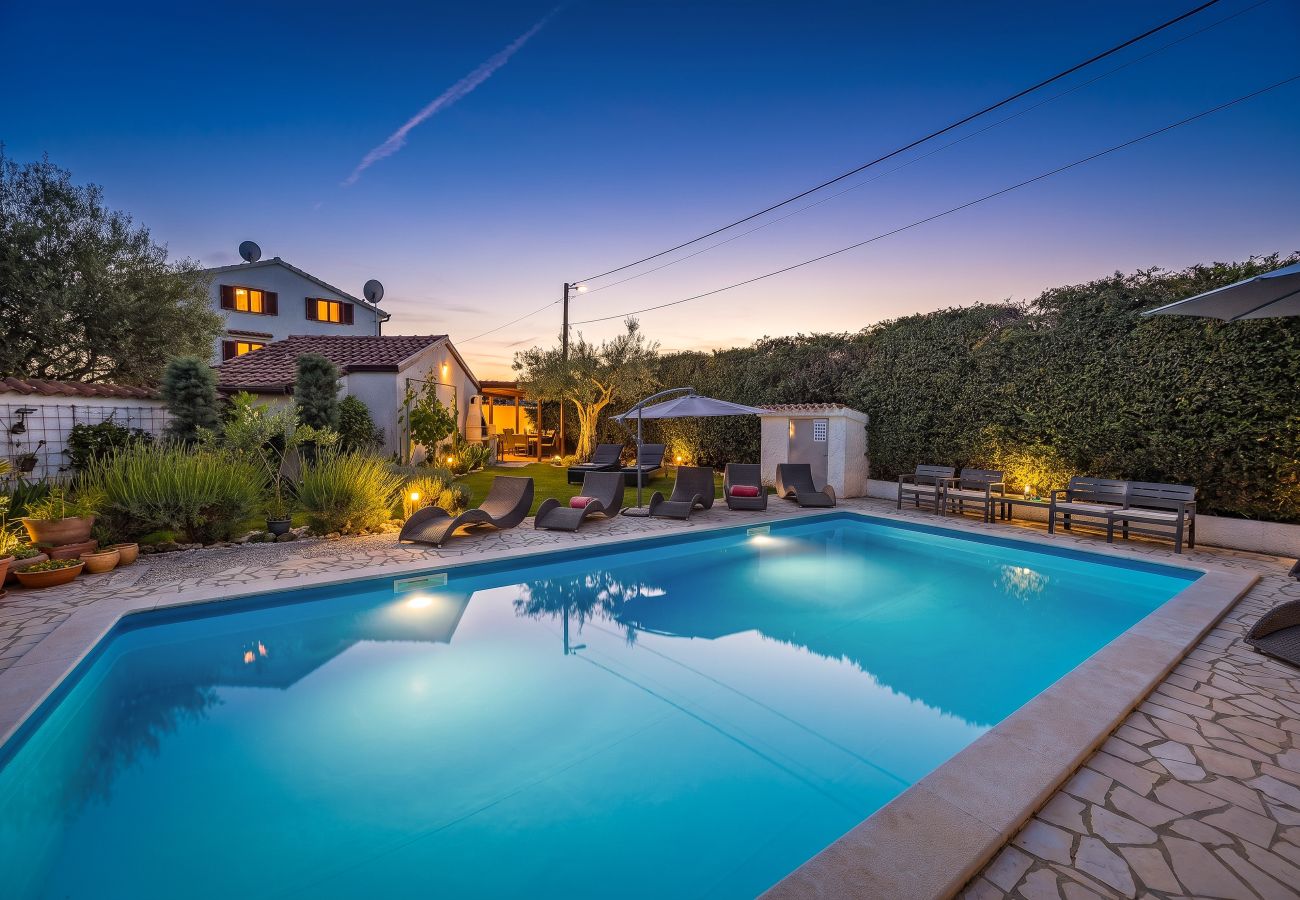 Villa in Porec - Villa Mia & Iva for 6+2 people near Poreč with private pool & kids playground - pet friendly