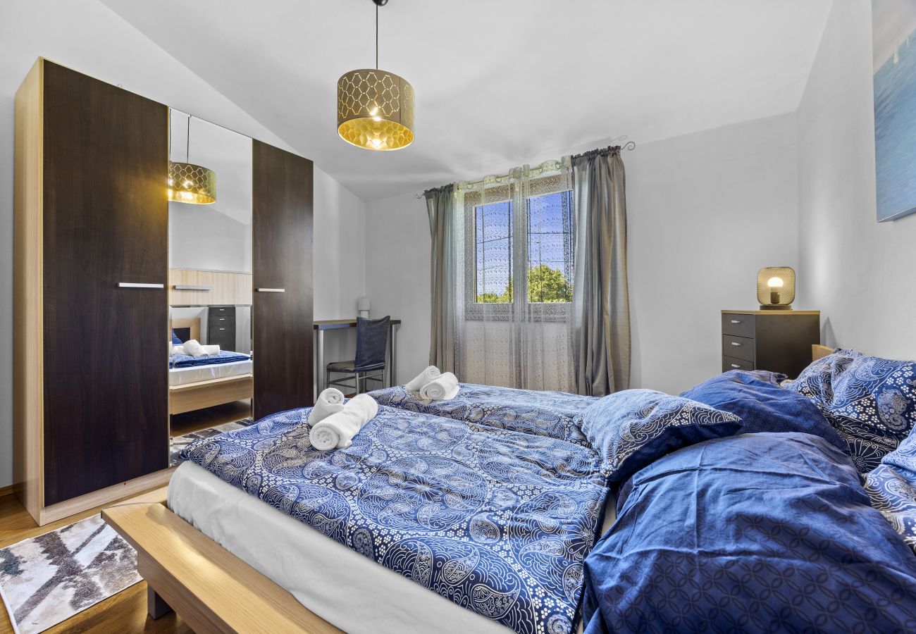 Villa in Porec - Villa Mia & Iva for 6+2 people near Poreč with private pool & kids playground - pet friendly