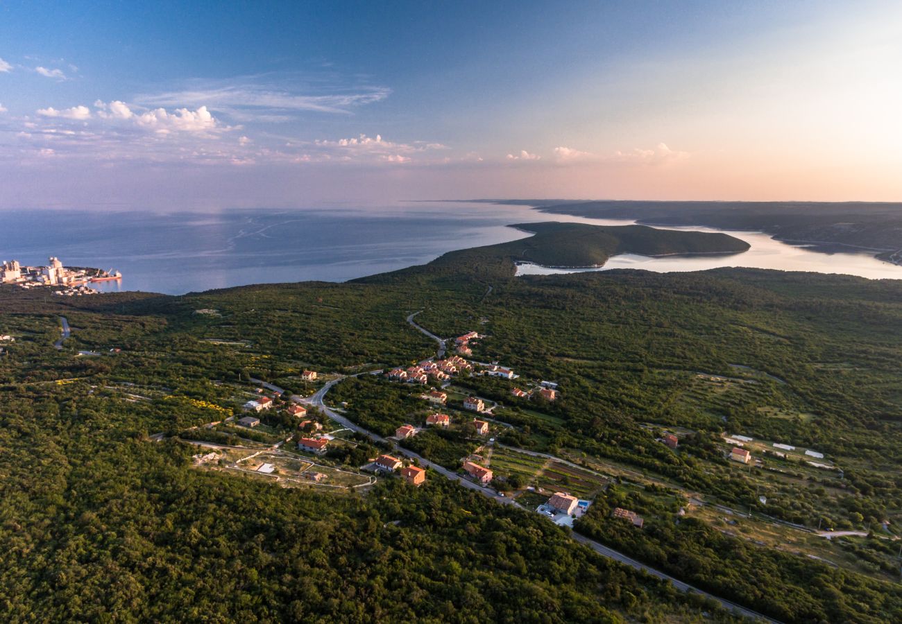 Villa in Viškovici - Villa Bella Vista for 8 people with sea view, heated pool & wellness - only 1,5 km from beach