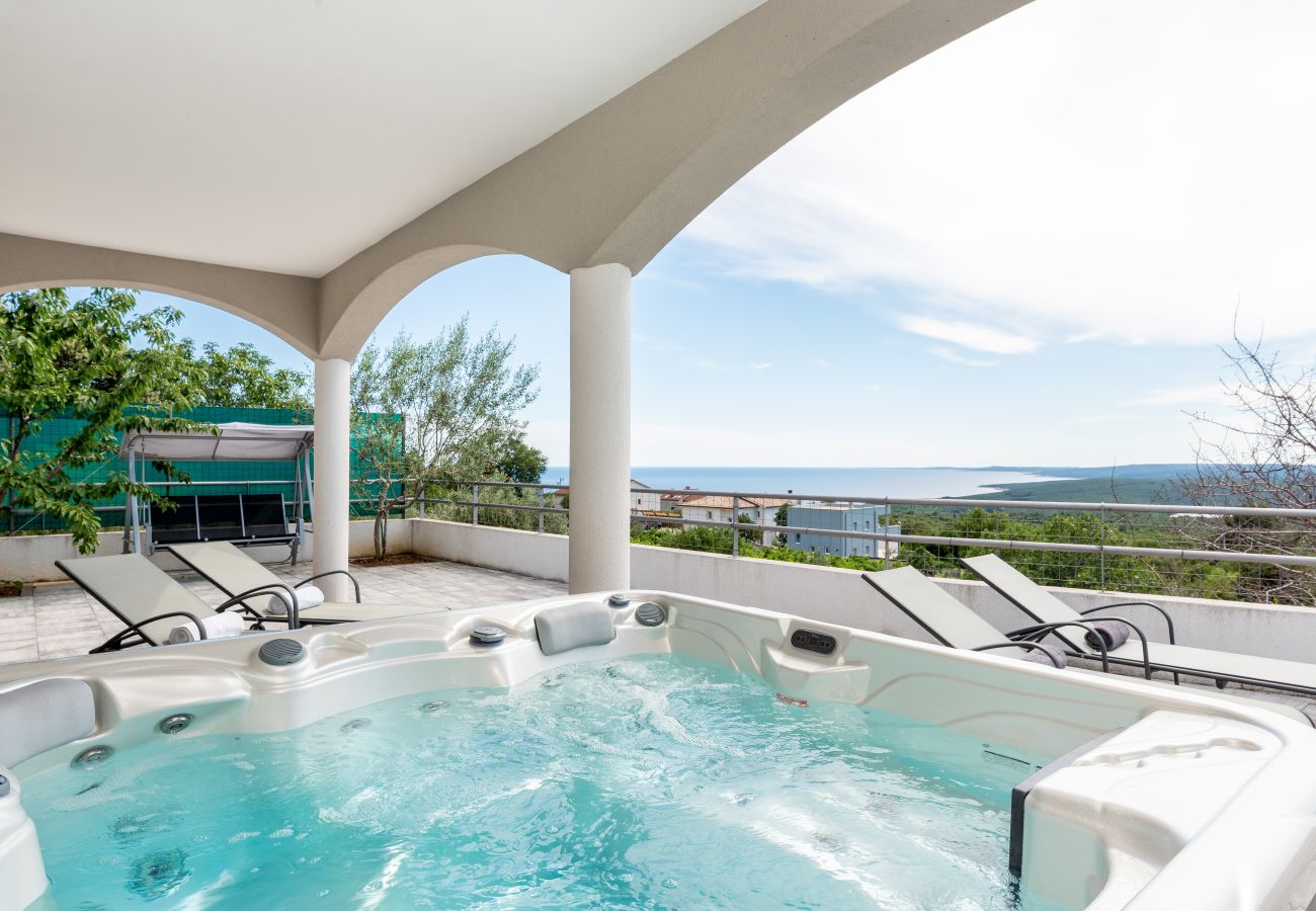 Villa in Viškovici - Villa Bella Vista for 8 people with sea view, heated pool & wellness - only 1,5 km from beach