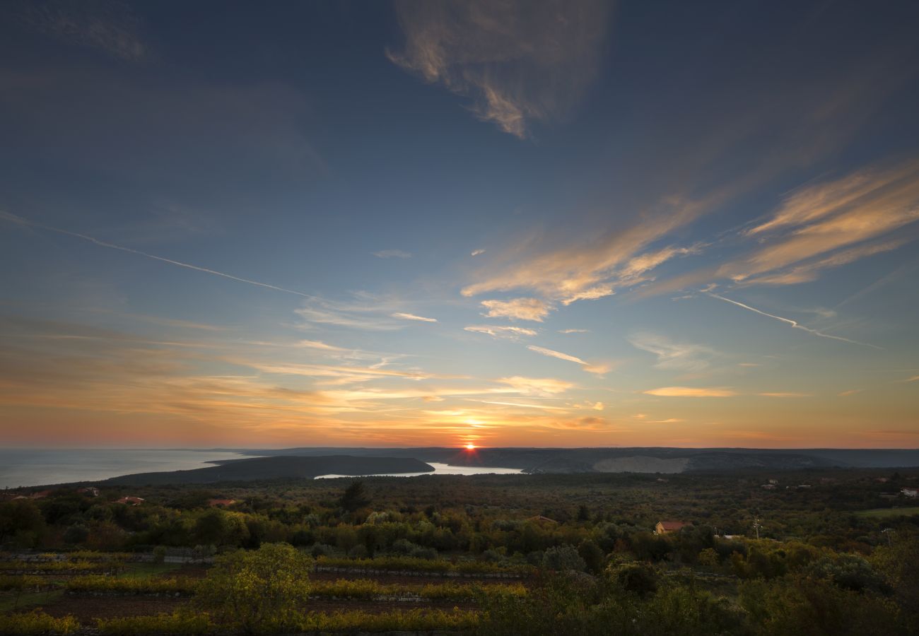 Villa in Viškovici - Villa Bella Vista for 8 people with sea view, heated pool & wellness - only 1,5 km from beach