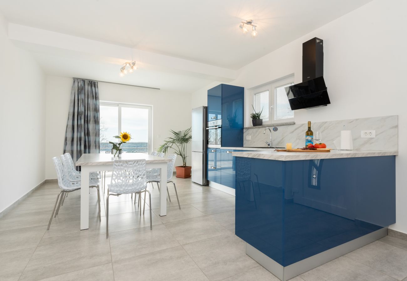 Villa in Viškovici - Villa Bella Vista for 8 people with sea view, heated pool & wellness - only 1,5 km from beach