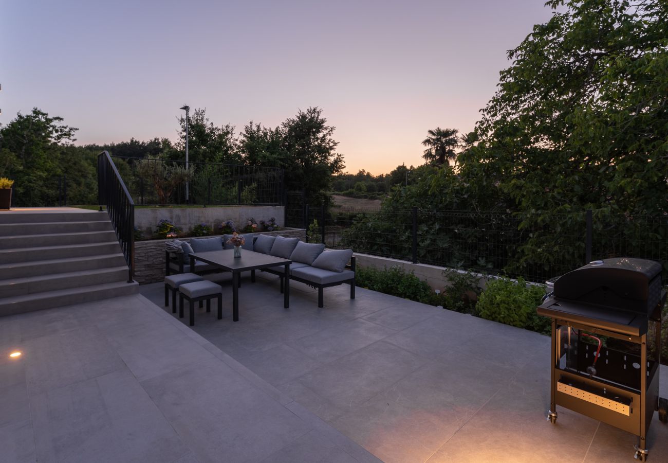 Villa in Lazarici - Villa Ani for 8 people near Labin - Rabac with 40m2 private pool and children playground