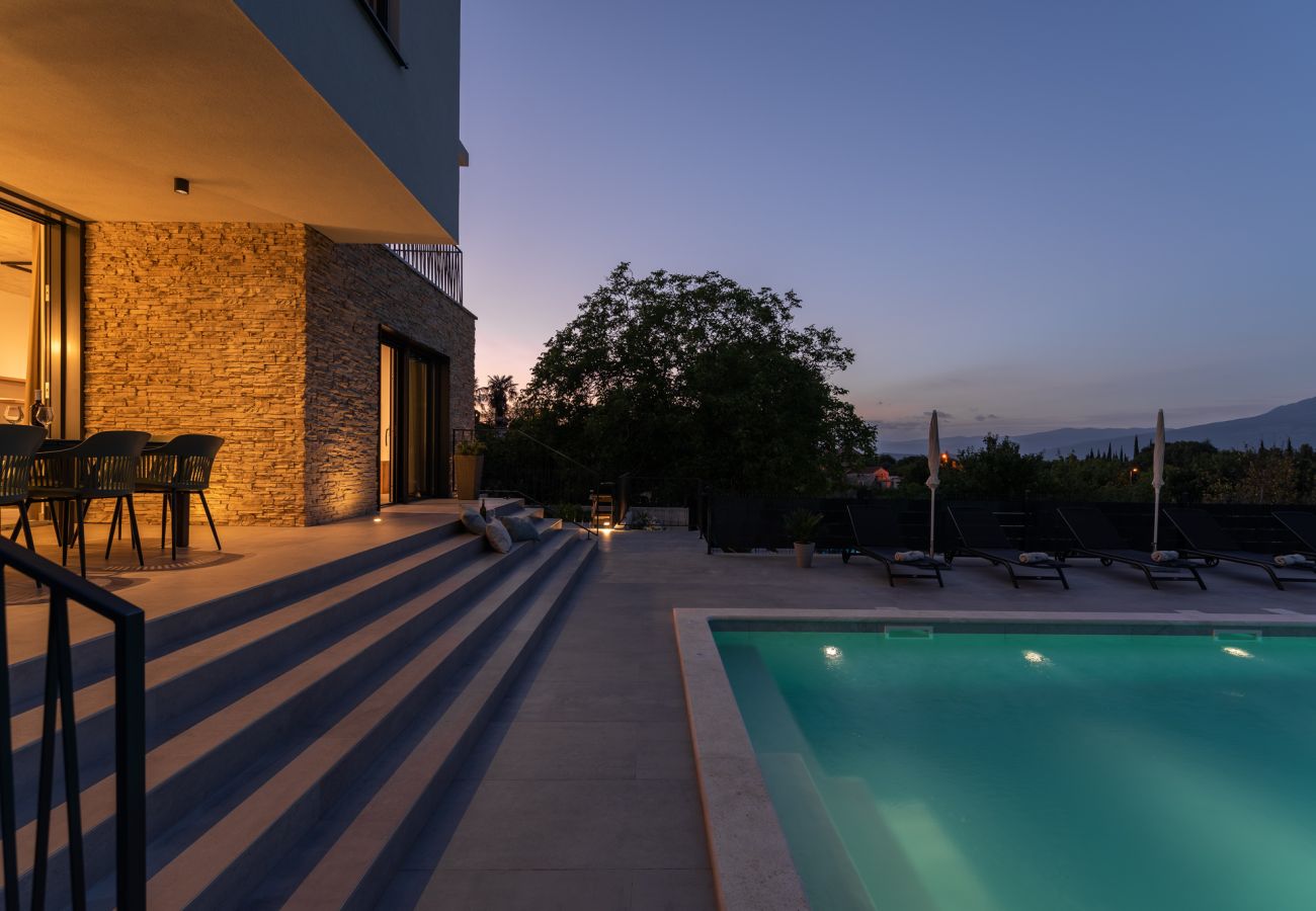 Villa in Lazarici - Villa Ani for 8 people near Labin - Rabac with 40m2 private pool and children playground