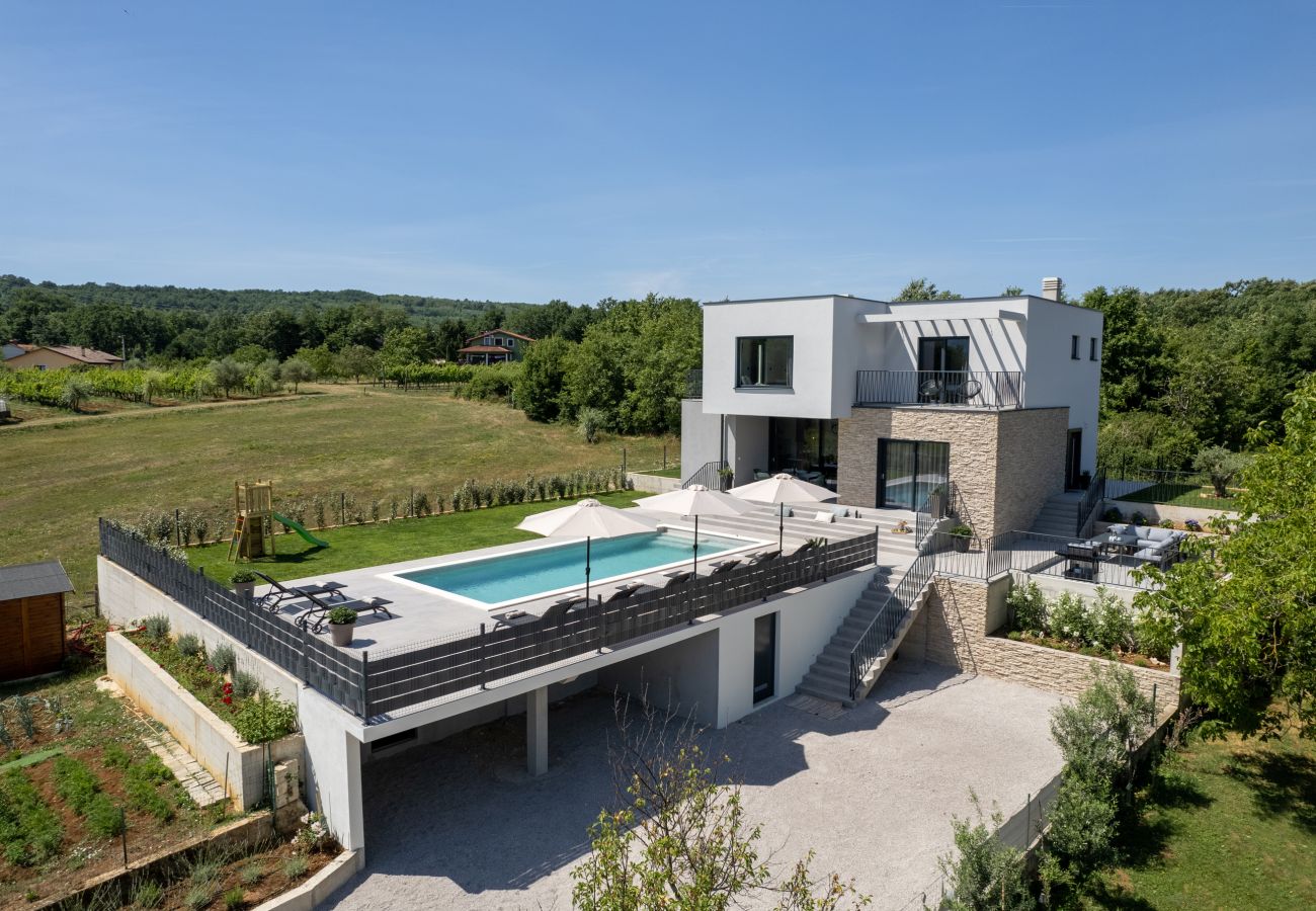 Villa in Lazarici - Villa Ani for 8 people near Labin - Rabac with 40m2 private pool and children playground
