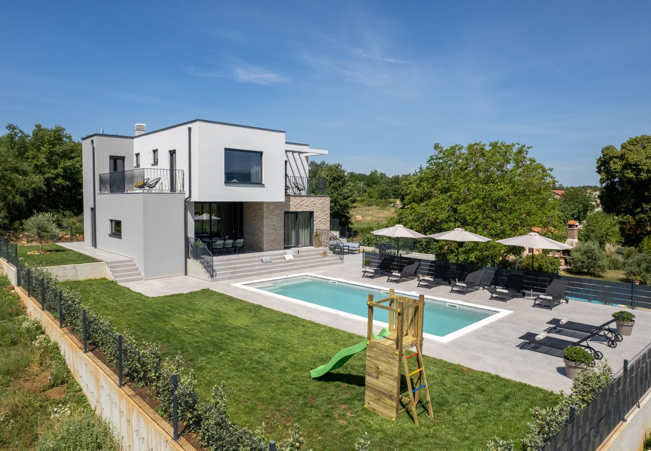Villa in Lazarici - Villa Ani for 8 people near Labin - Rabac with 40m2 private pool and children playground