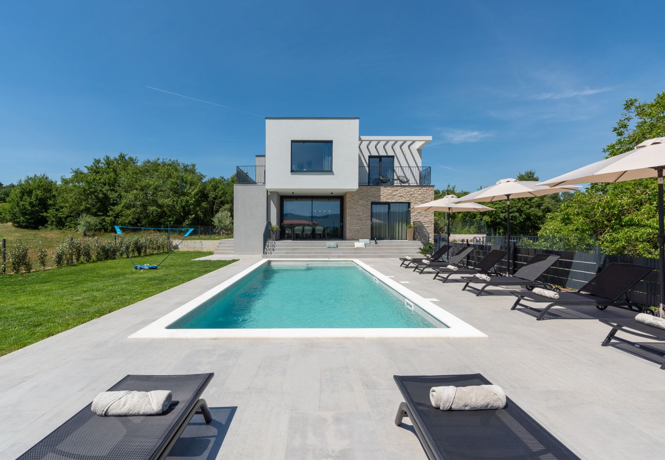 Villa in Lazarici - Villa Ani for 8 people near Labin - Rabac with 40m2 private pool and children playground