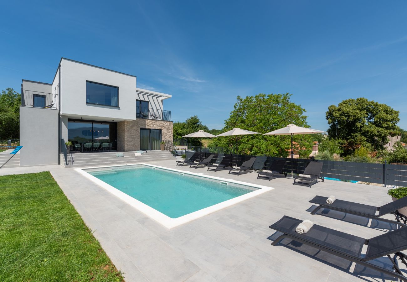 Villa in Lazarici - Villa Ani for 8 people near Labin - Rabac with 40m2 private pool and children playground