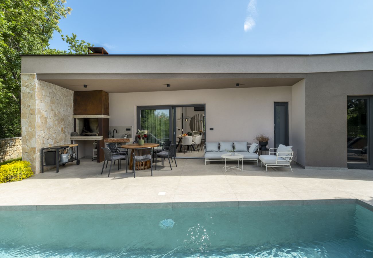 Villa in Presika - Villa Veros for 5 people near Labin - Rabac with private pool & kids playground