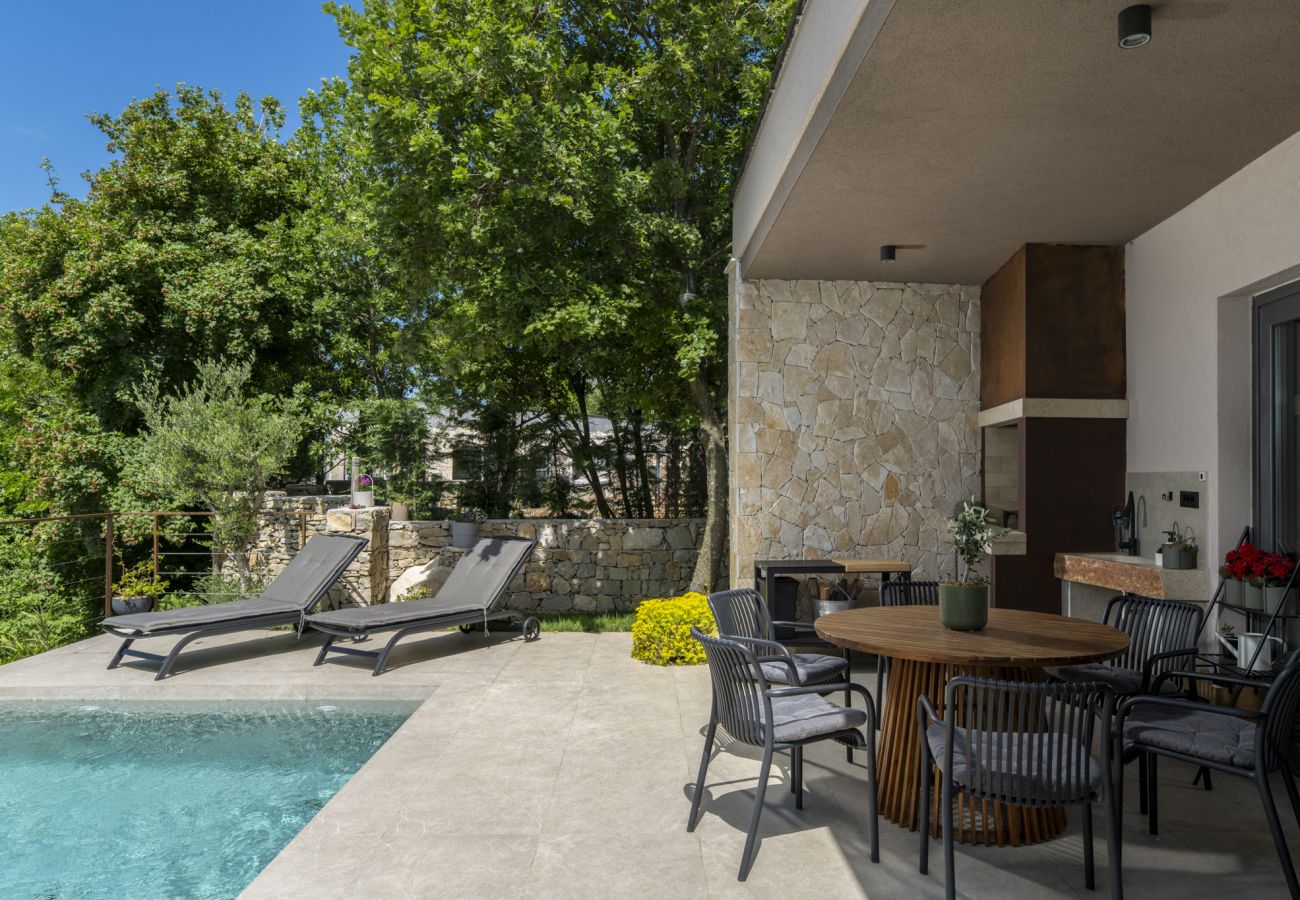 Villa in Presika - Villa Veros for 5 people near Labin - Rabac with private pool & kids playground