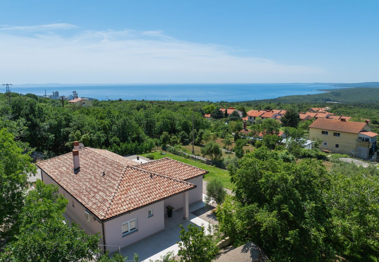 Villa in Viškovici - Villa Tomicich for 6 people with private pool & sea view - only 3 km from beach