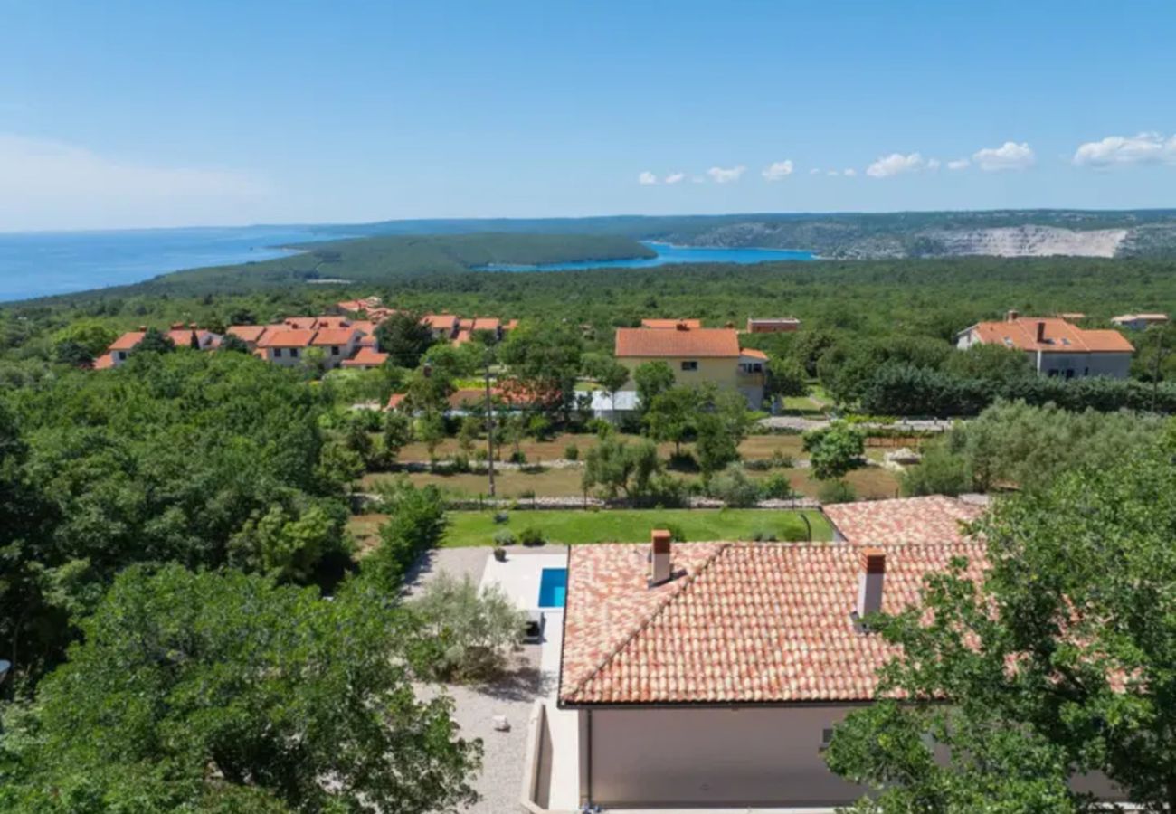 Villa in Viškovici - Villa Tomicich for 6 people with private pool & sea view - only 3 km from beach