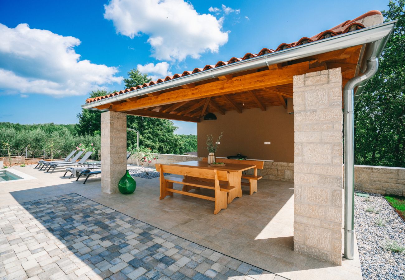 Villa in Brig - Casa San Vital for 8 people in Central Istria with 48 m2 private pool  