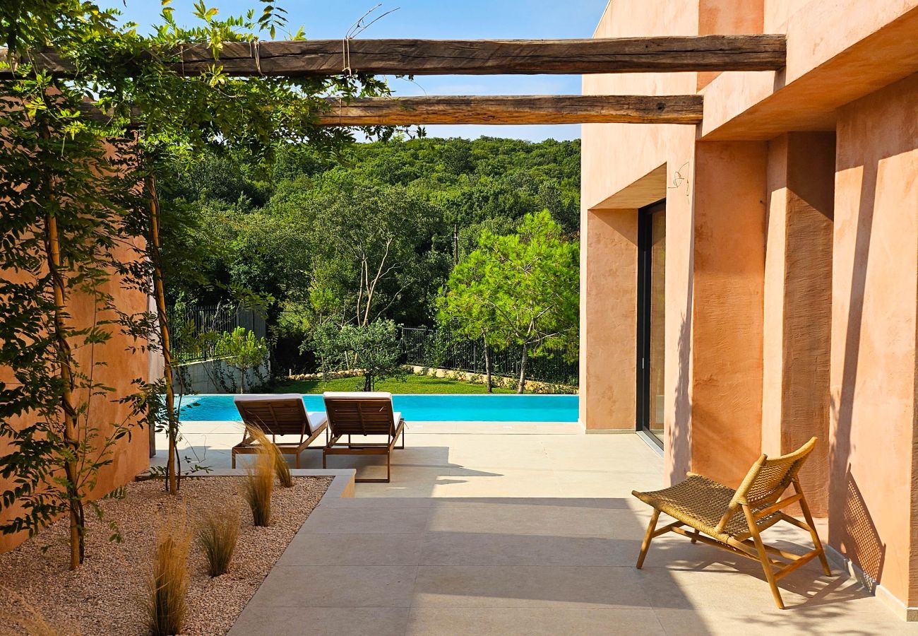 Villa in Žuntici - Villa Arcobaleno for 10 people near Rovinj with 56 m2 heated infinity pool 