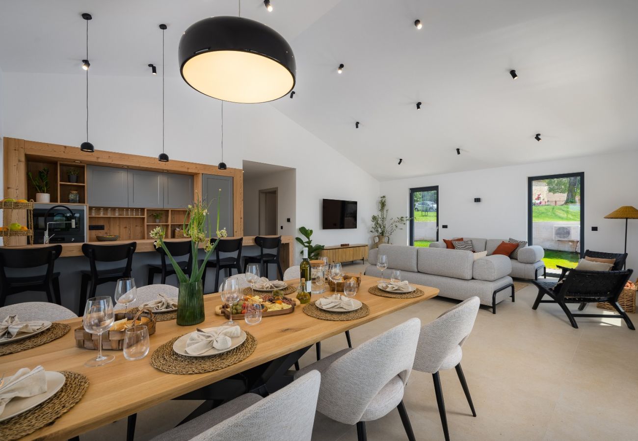Villa in Štifanici - Casa Fiore Viola for 8 people with private heated pool & sea view