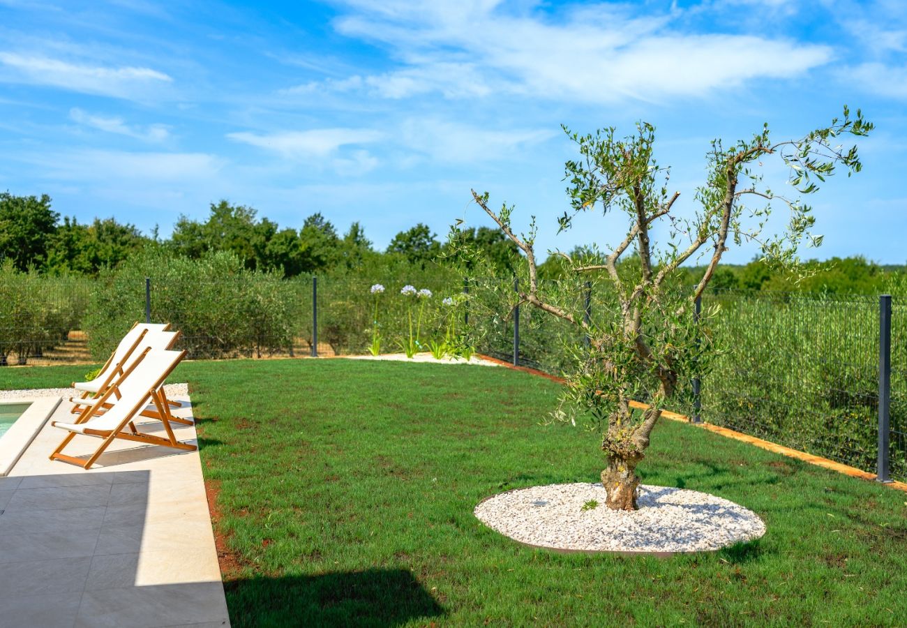 Villa in Štifanici - Casa Fiore Viola for 8 people with private heated pool & sea view