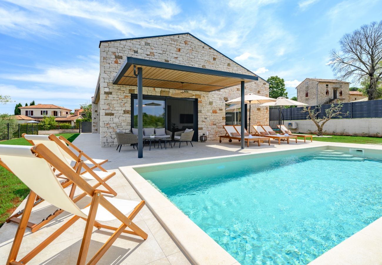 Villa in Štifanici - Casa Fiore Viola for 8 people with private heated pool & sea view