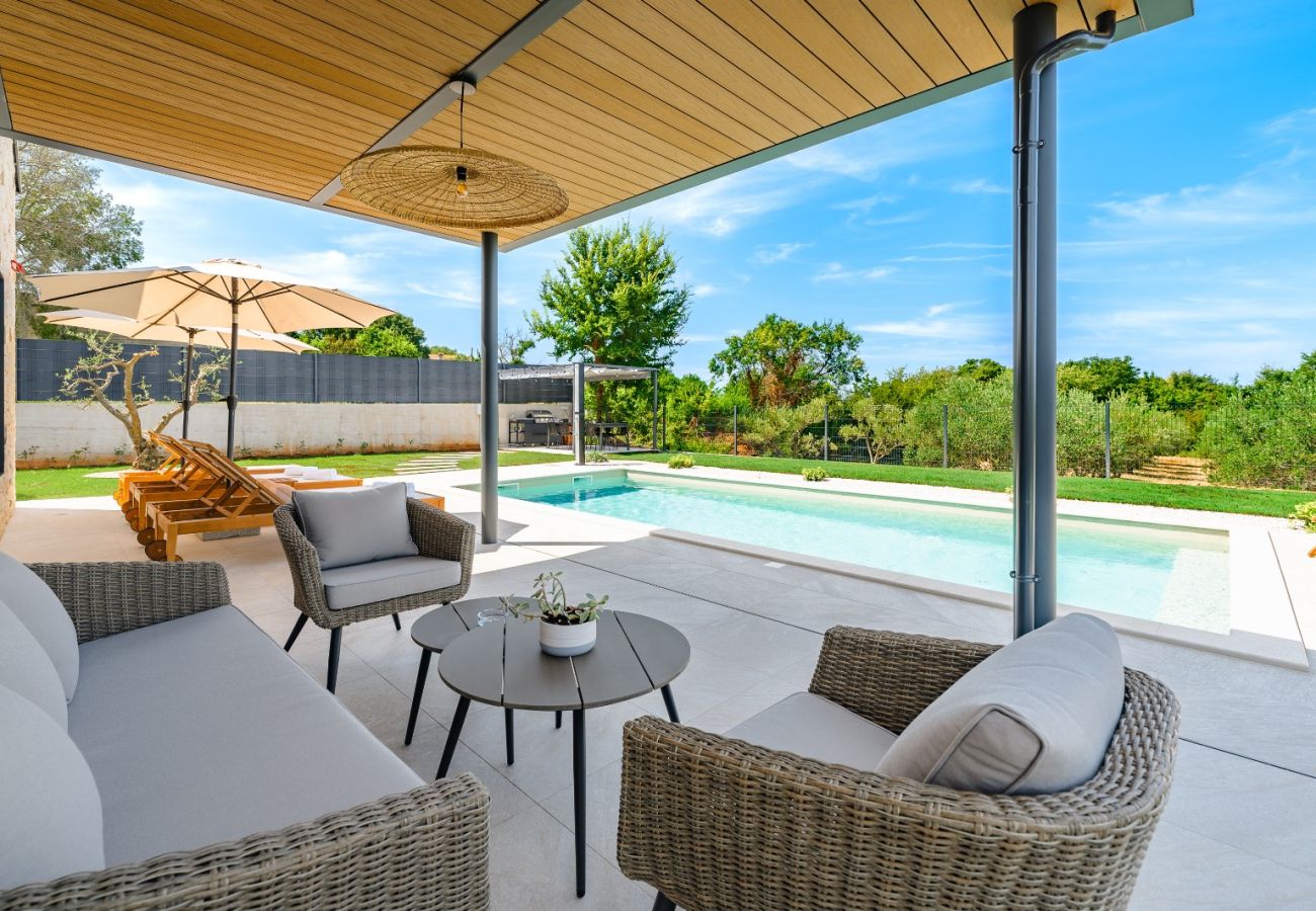 Villa in Štifanici - Casa Fiore Viola for 8 people with private heated pool & sea view