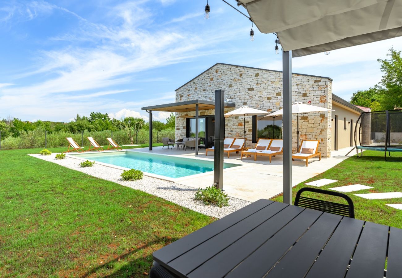 Villa in Štifanici - Casa Fiore Viola for 8 people with private heated pool & sea view