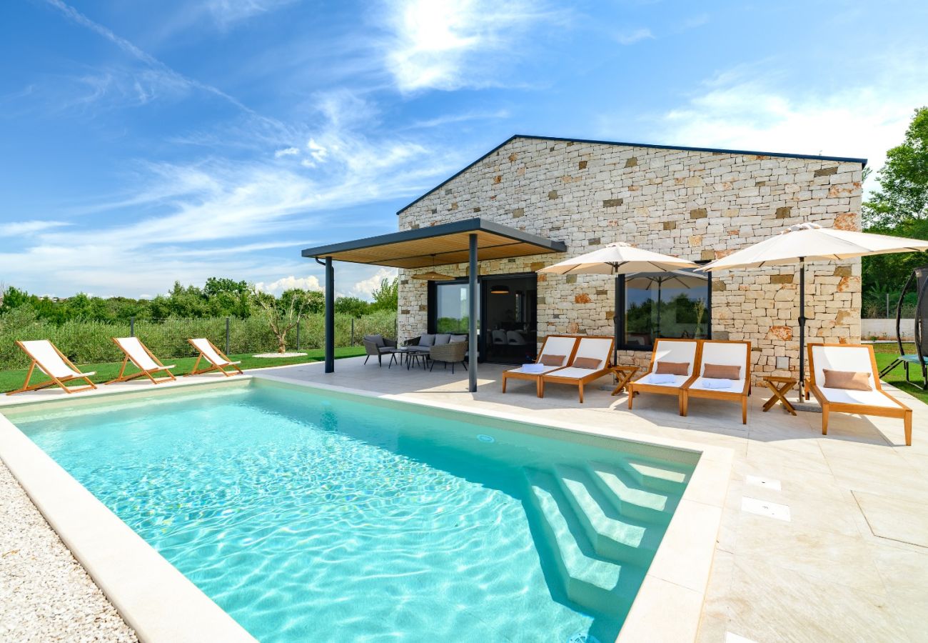 Villa in Štifanici - Casa Fiore Viola for 8 people with private heated pool & sea view