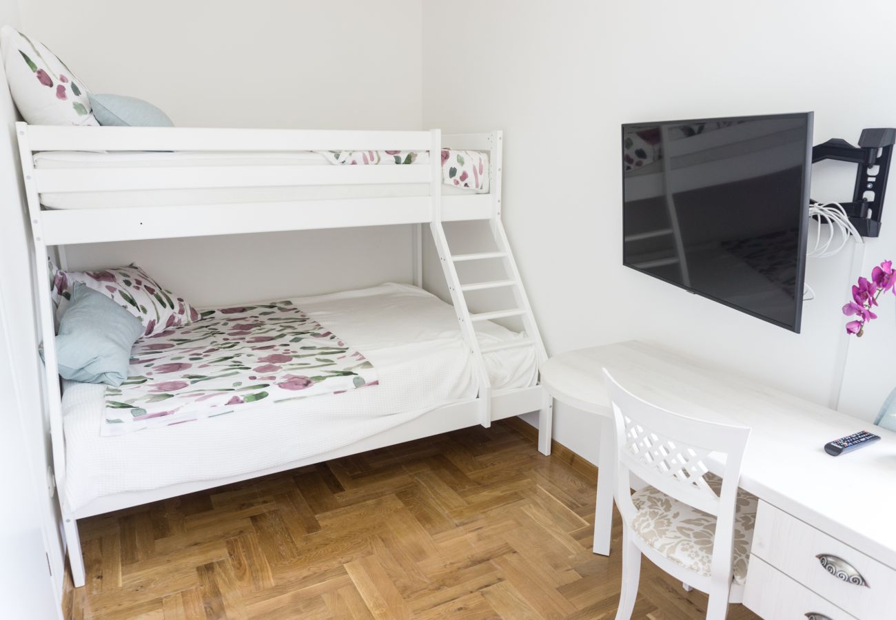 Villa in Smoljanci - Villa Histria Relax for 8 people in Central Istria with sea view and children playground