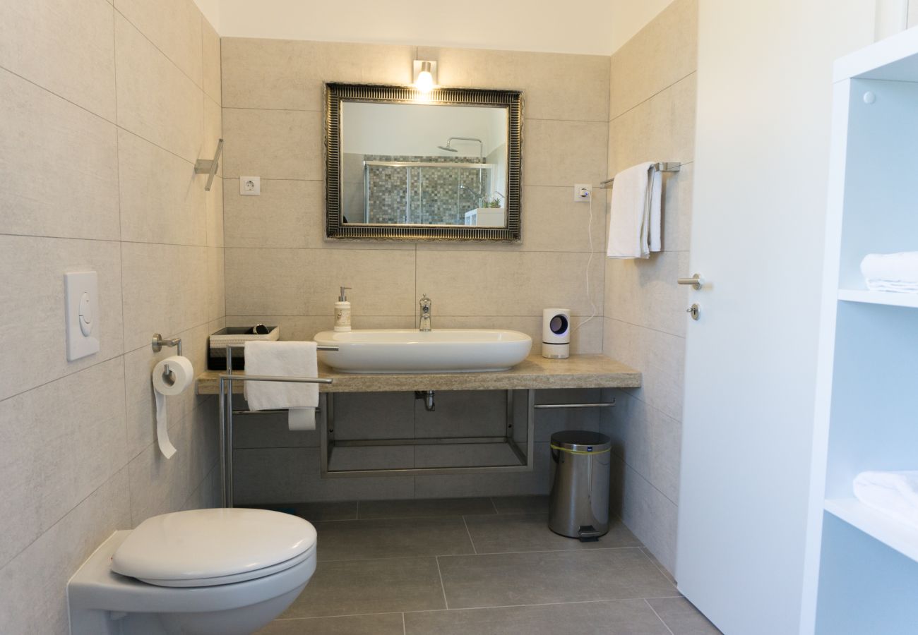 Villa in Smoljanci - Villa Histria Relax for 8 people in Central Istria with sea view and children playground