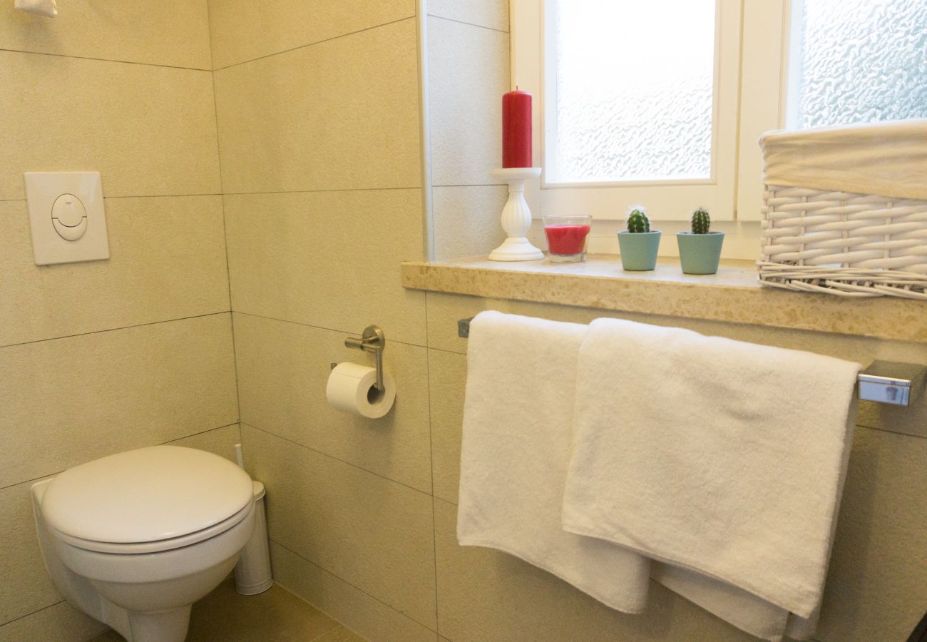 Villa in Smoljanci - Villa Histria Relax for 8 people in Central Istria with sea view and children playground