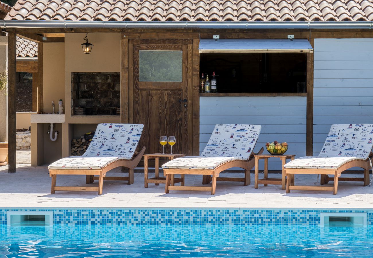 Villa in Smoljanci - Villa Histria Relax for 8 people in Central Istria with sea view and children playground