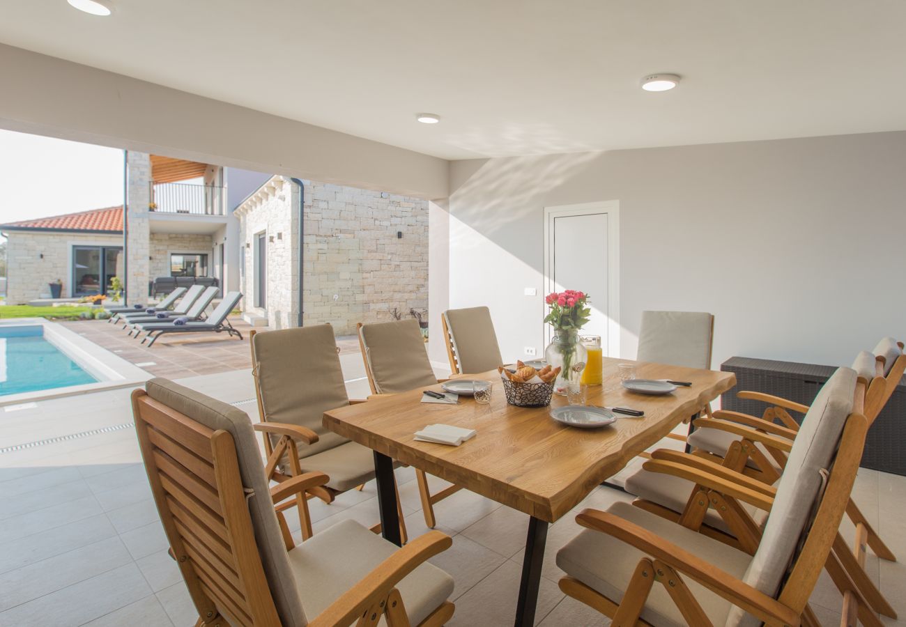 Villa in Pinežici - Villa Harmony for 8 people in Central Istria with 50 m2 private pool and sea view