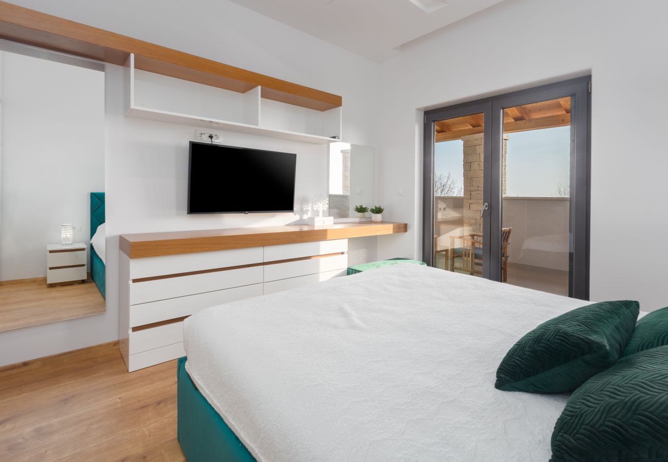 Villa in Pinežici - Villa Harmony for 8 people in Central Istria with 50 m2 private pool and sea view