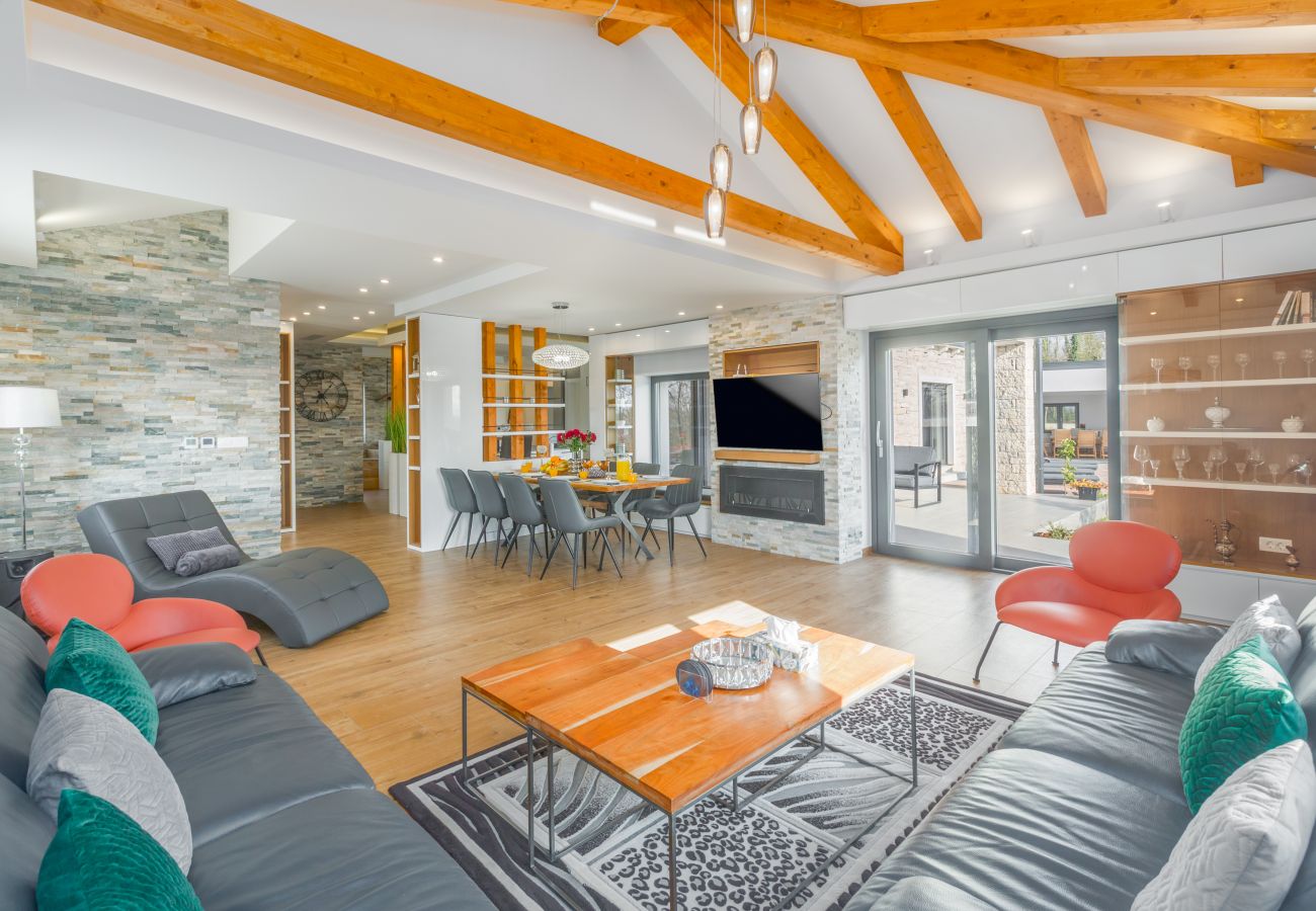 Villa in Pinežici - Villa Harmony for 8 people in Central Istria with 50 m2 private pool and sea view