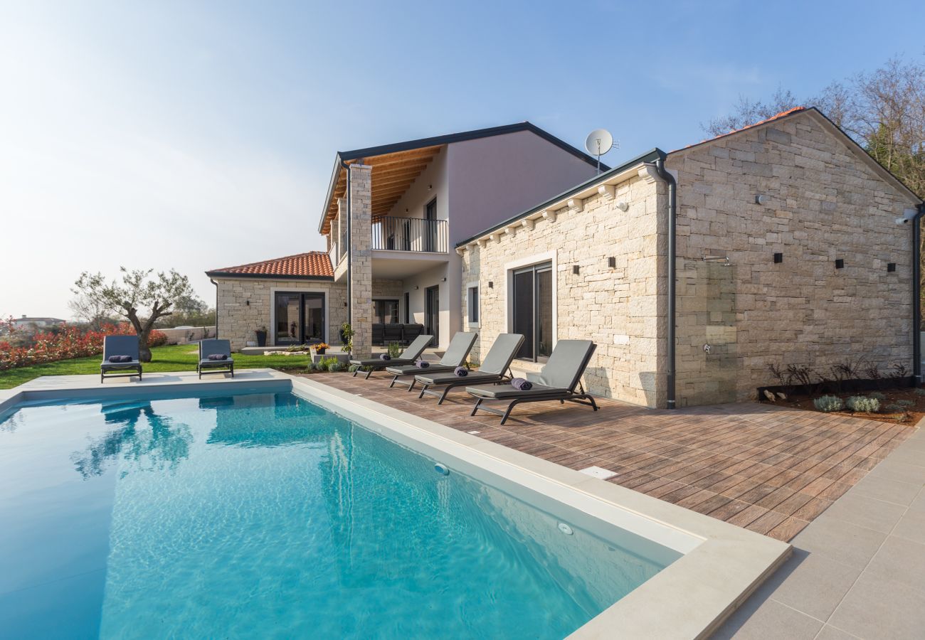 Villa in Pinežici - Villa Harmony for 8 people in Central Istria with 50 m2 private pool and sea view