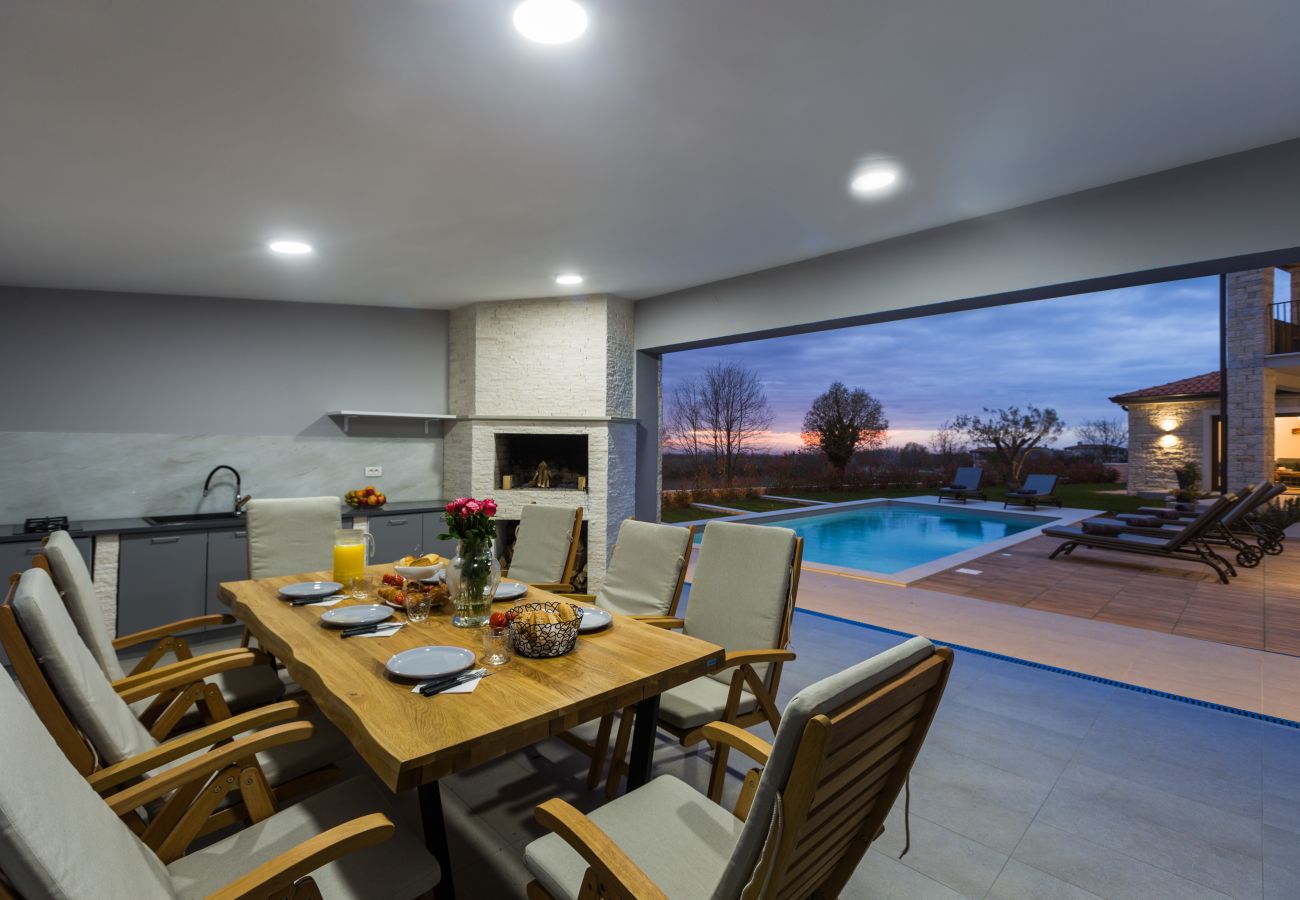 Villa in Pinežici - Villa Harmony for 8 people in Central Istria with 50 m2 private pool and sea view