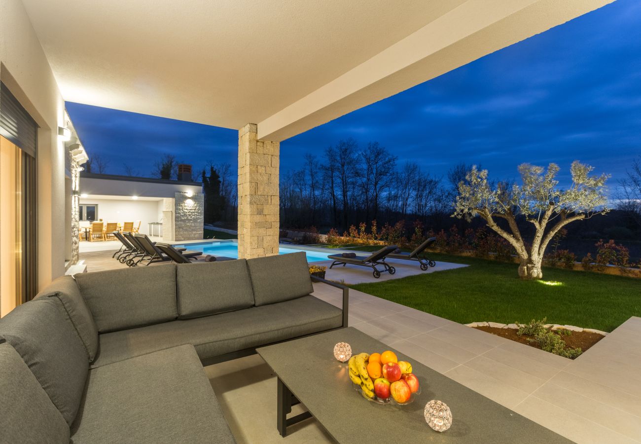 Villa in Pinežici - Villa Harmony for 8 people in Central Istria with 50 m2 private pool and sea view