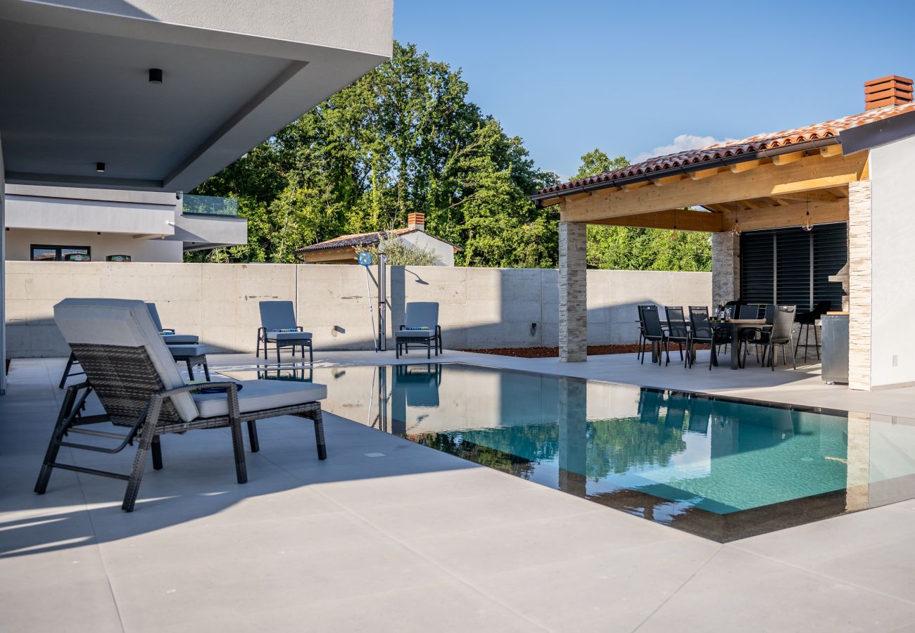 Villa in Rebici - Villa Istra Relax Smaragd for 8 people with heated pool & pet friendly only 800 m from the beach
