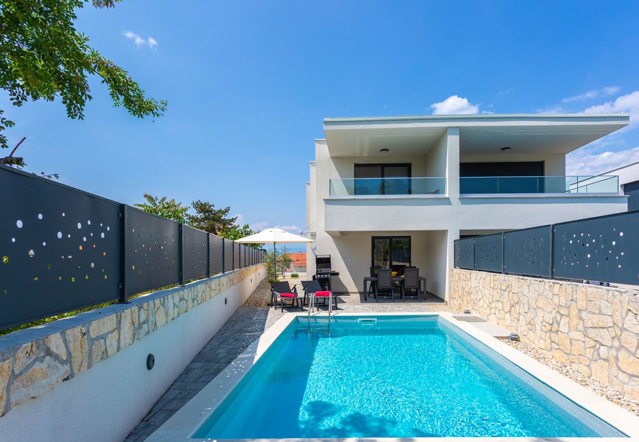 Villa in Malinska - Villa Larus on Island Krk for 6 people with sea view & only 500 m from the sea
