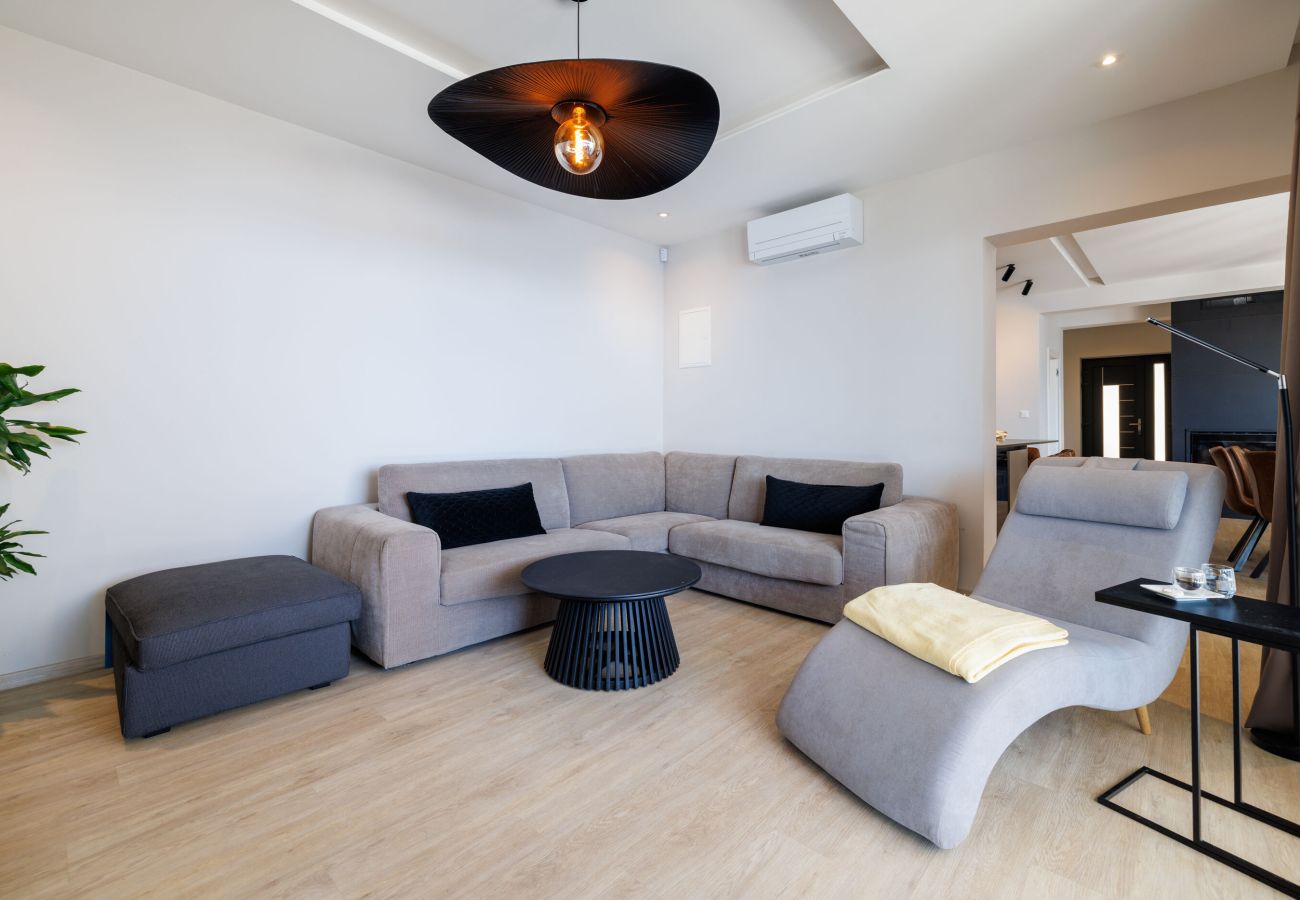 Villa in Mošcenicka Draga - Villa Levant for 10 people near Opatija with jacuzzi & sea view