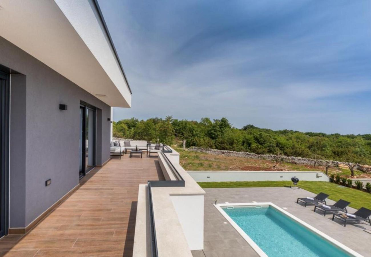 Villa in Juršici - Villa Ana Škicini for 10 people with private pool and sea view near Novigrad