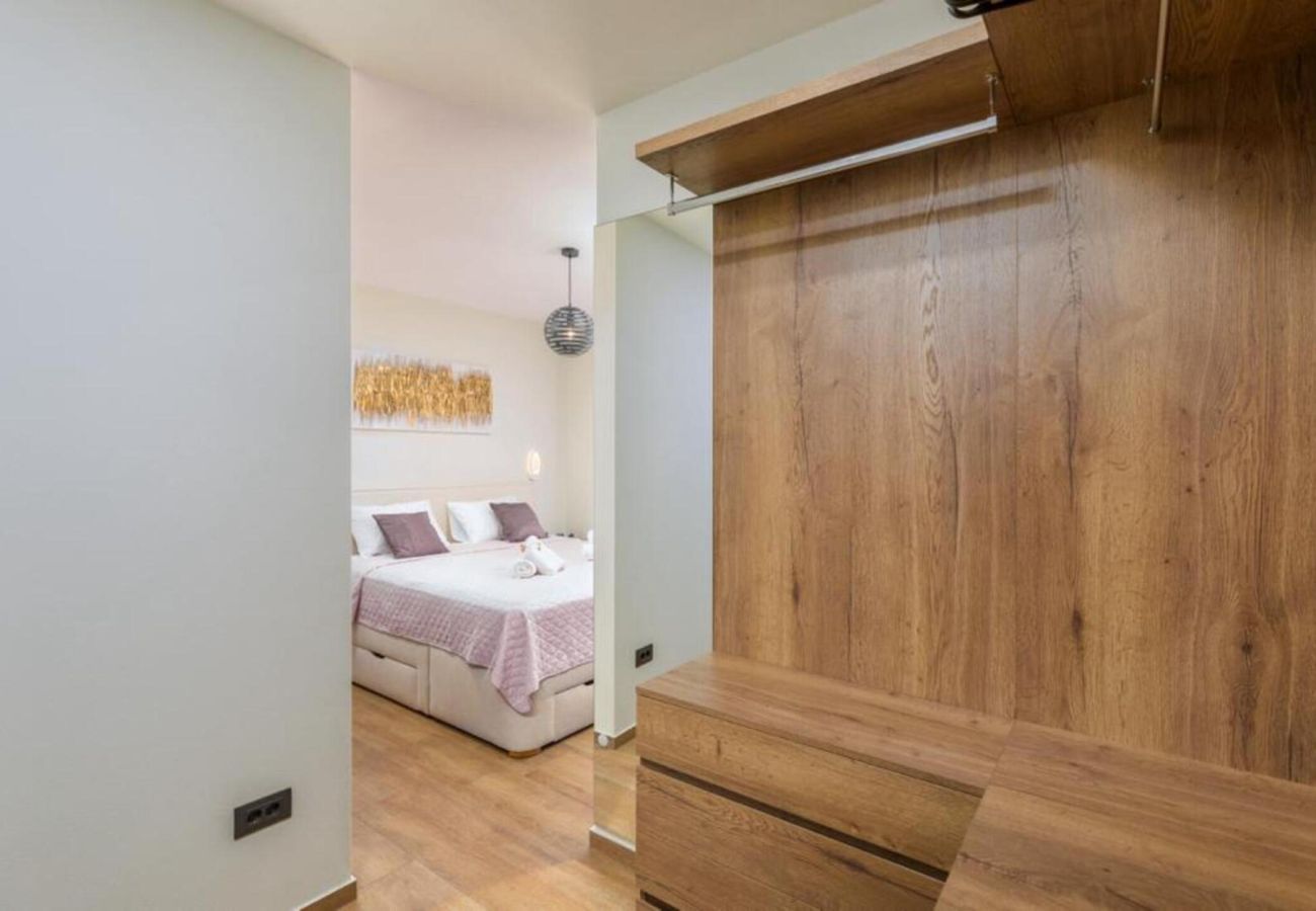 Villa in Juršici - Villa Ana Škicini for 10 people with private pool and sea view near Novigrad