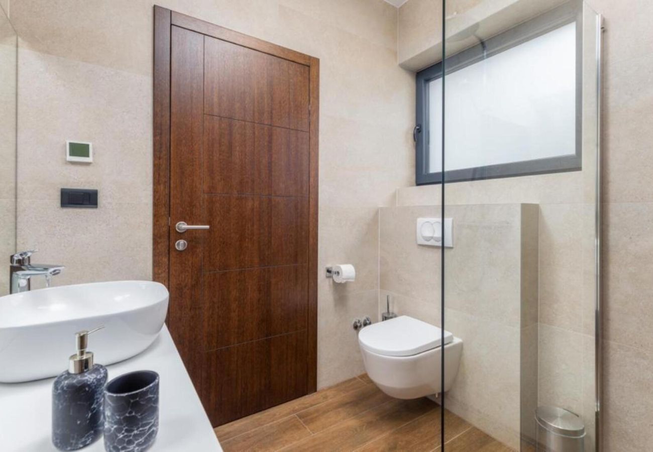 Villa in Juršici - Villa Ana Škicini for 10 people with private pool and sea view near Novigrad