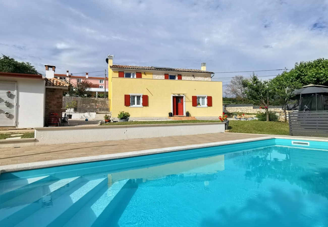 Villa in Bale - Villa Fuma up to 6 persons with private pool & sea view in Central Istria 