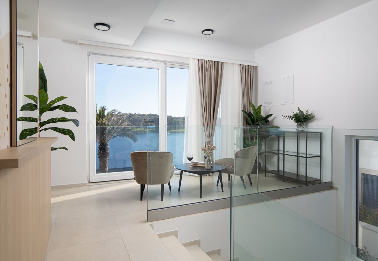 Villa in Medulin - Villa Isla Verde for 10 people with private pool & sauna only 10 meters from the sea