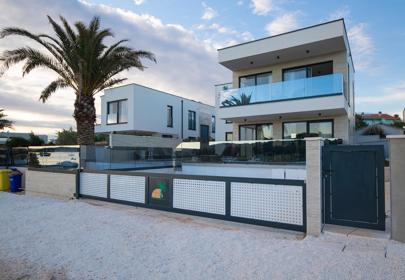 Villa in Medulin - Villa Isla Verde for 10 people with private pool & sauna only 10 meters from the sea