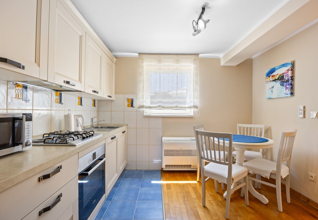 Villa in Porec - Villa Andrea for 17 people with private heated pool & pet friendly near Poreč