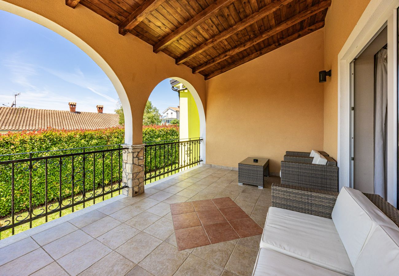 Villa in Porec - Villa Andrea for 17 people with private heated pool & pet friendly near Poreč